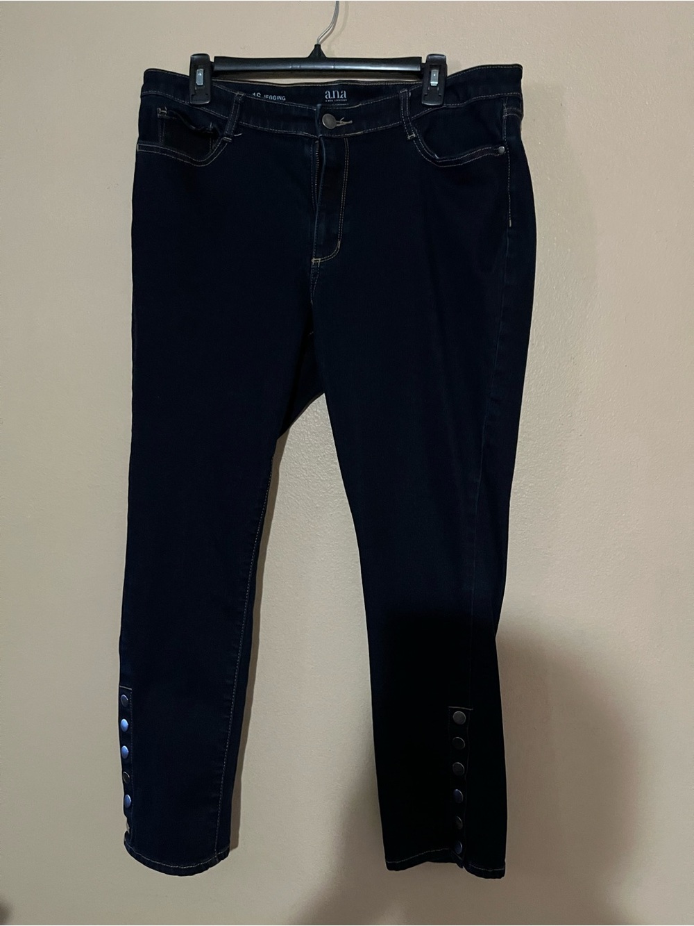 a.n.a Dark Blue Wash Skinny Jeggings Size 16 | Button Cuff Ankle Denim Jeans